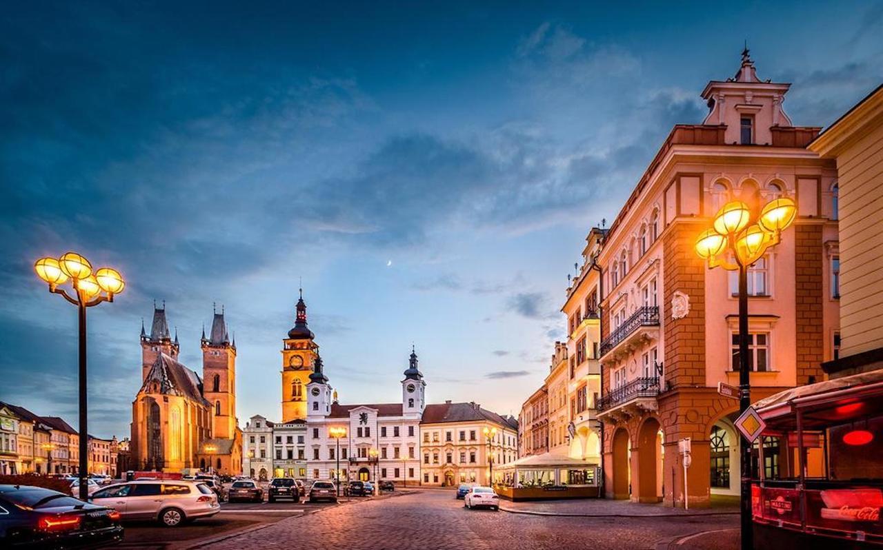 Fifty Shades Of Gray Studio, City Center Hradec Králové Buitenkant foto