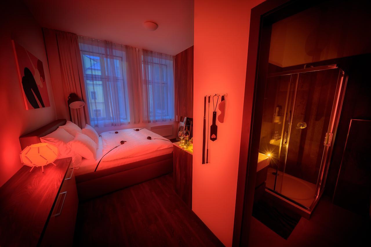Fifty Shades Of Gray Studio, City Center Hradec Králové Buitenkant foto